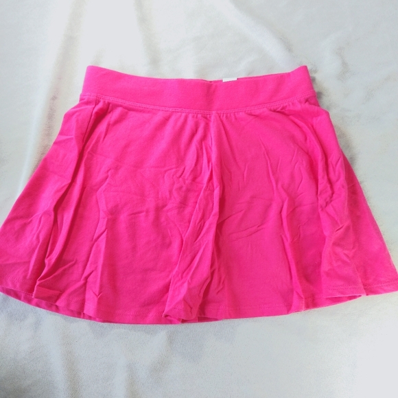 NWT Girls Children's Place Bright Pink Skorts, Size 14/ XL - Picture 1 of 5
